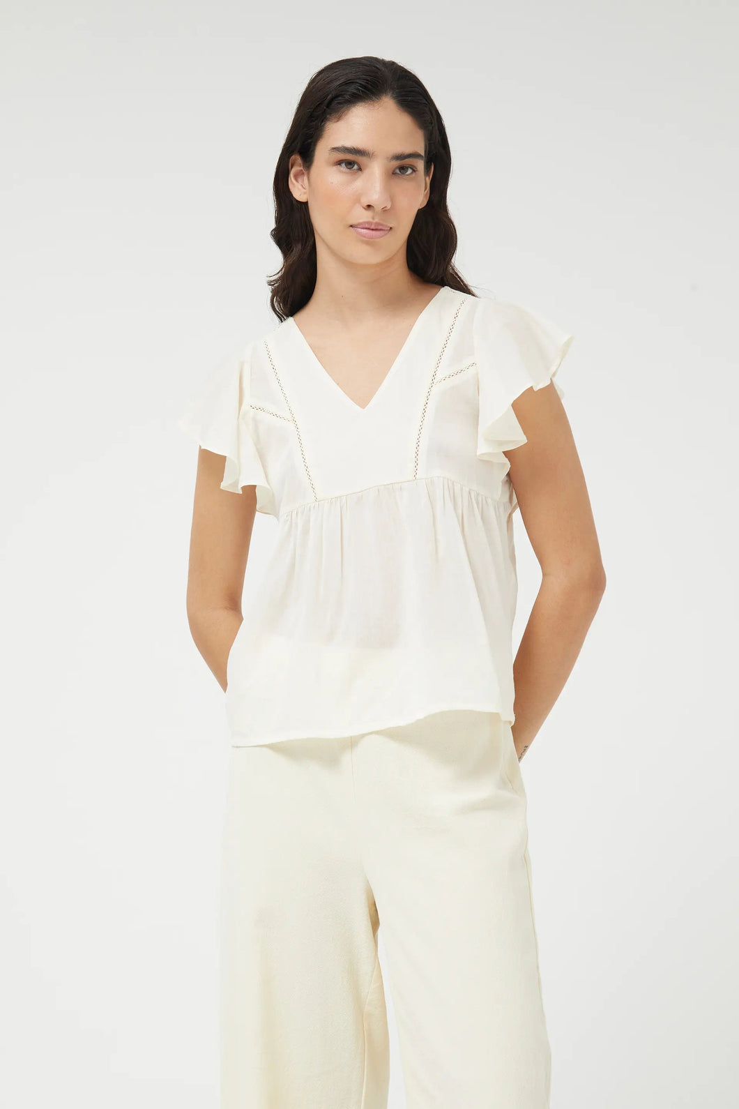Sleeveless V-Neck Top in Off-White