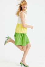 Three-tone Flared-cut Sleeveless Mini Dress