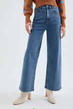 High-waisted Blue Flare Jeans