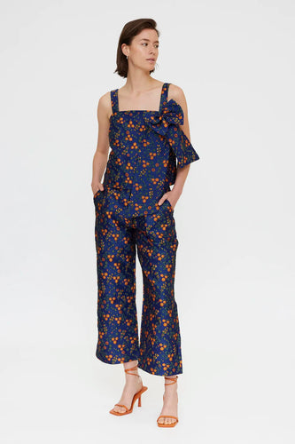 Top with Flowers Jacquard Print