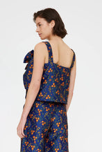 Top with Flowers Jacquard Print