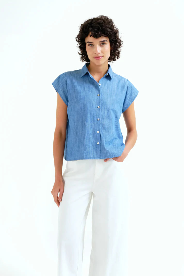 100% Cotton Chambray Light Blue Short Sleeve Shirt