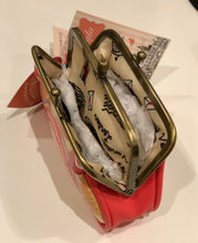 Vendula Vinyl Clipper Coin Purse